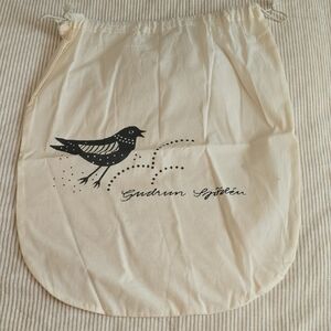 Gudrun Sjoden Cream and Black Bird Print Bag